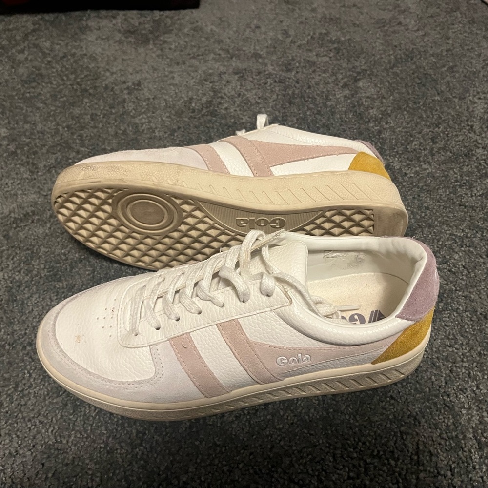 Gola Grandslam Trident Sneakers in White/Blossom/Lily size 9